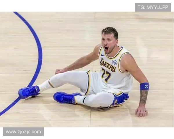 詹姆斯赞东契奇绝杀称其为大场面先生